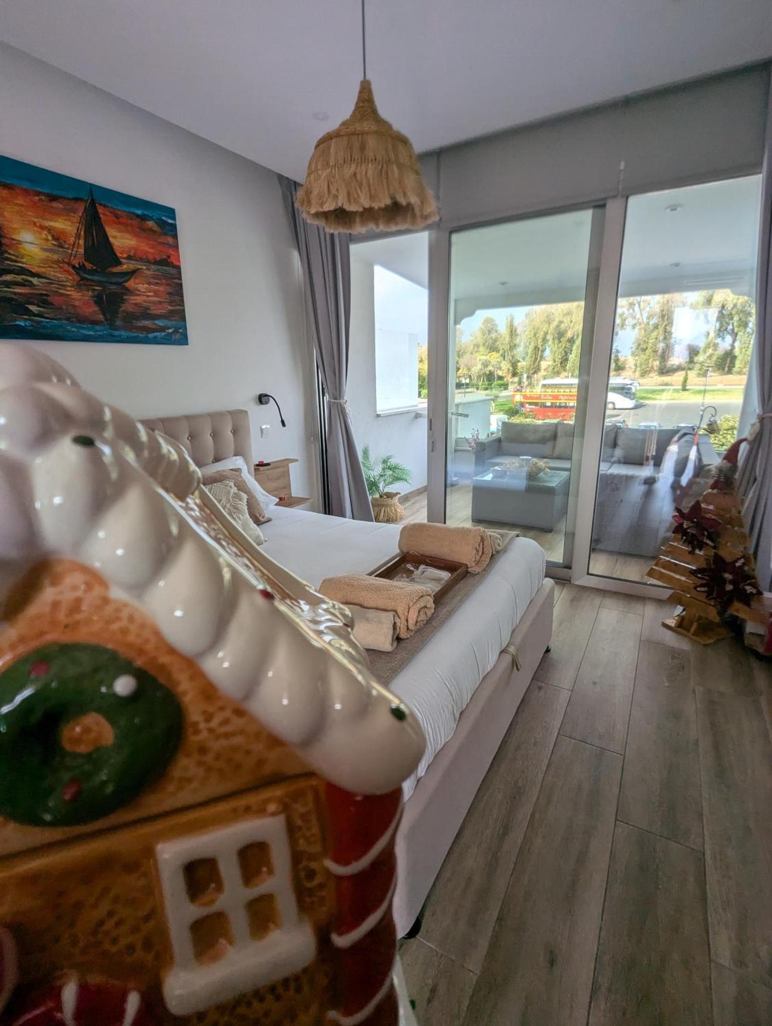 Bohemian Rhapsody Apartman Paphos Kültér fotó